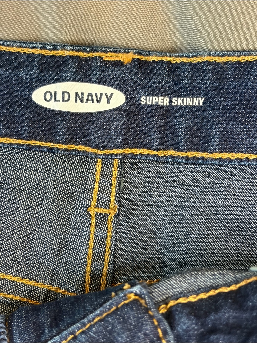 NWT Old Navy Super Skinny Dark Wash Jeans Size 12 Short - Picture 7 of 9